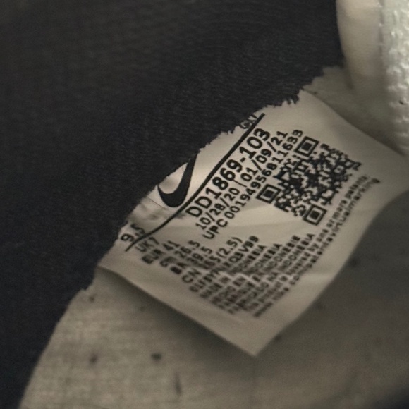 Nike Dunk High Women's - White/Black - Picture 4 of 4